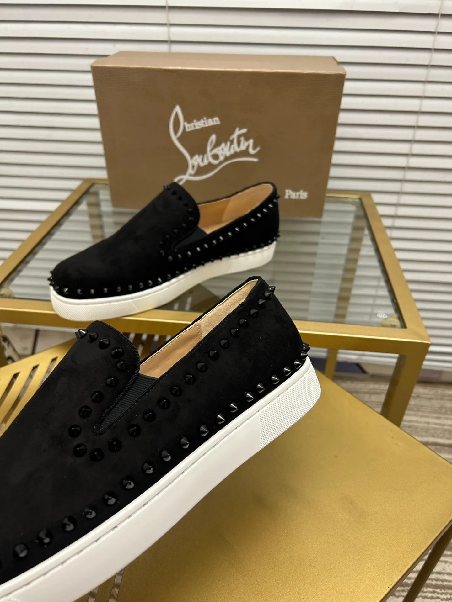 (Customized model) Ex-factory price is 460. christian louboutin (CL red sole shoes) counter series, casual sneakers for couples 📢 📢 📢 Exclusive hot style release 🎈🎈💪 Movable latex feet 👻 Finished outsole line [Proud] 😝Female 35-40# Male 38#-46, global supply😝 [Top version]: Original imported genuine leather upper, top original leather lining, original molded TPU outsole, original 1:1 detail processing, original shoe last,